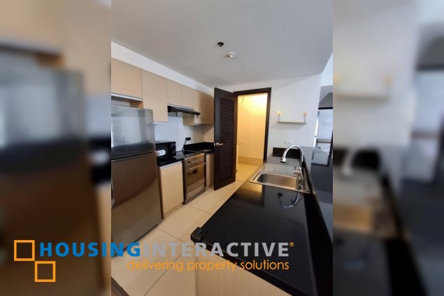 fully furnished 2br unit with parking for lease in the lerato