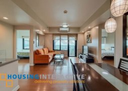 fully furnished 2br unit with parking for lease in one rockwell