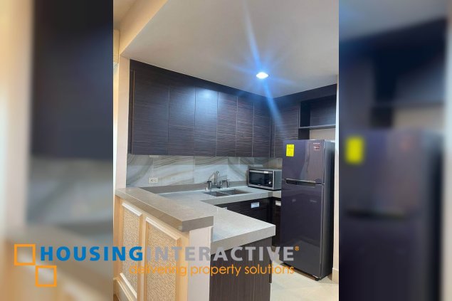 fully furnished 2br unit with parking for lease in edades tower