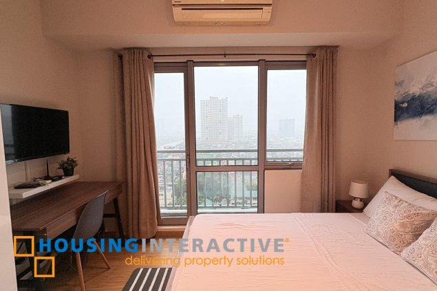 fully furnished 1br unit with parking for lease in acqua private residences