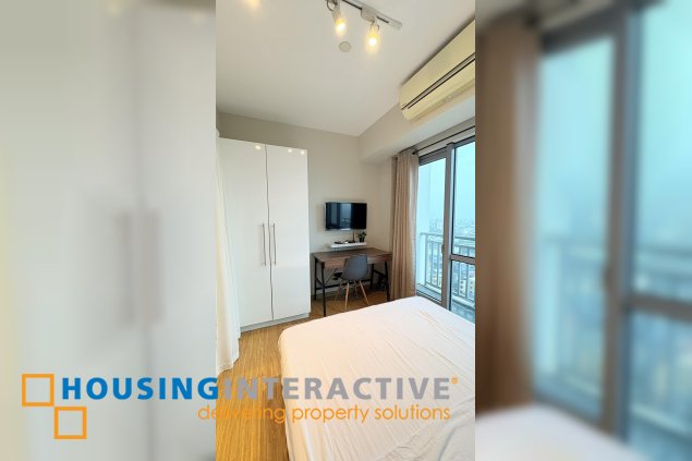 fully furnished 1br unit with parking for lease in acqua private residences