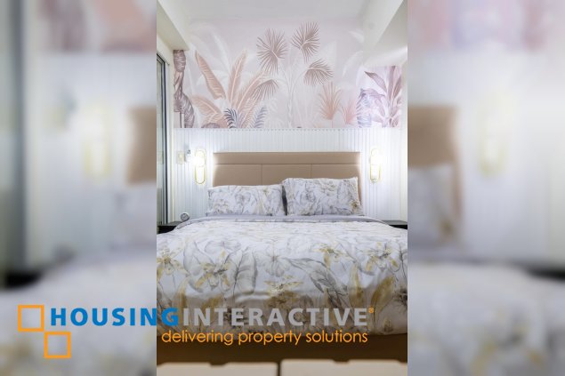 fully furnished 1br unit with balcony for lease in acqua private residences