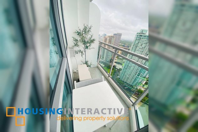 fully furnished 1br unit with balcony for lease in acqua private residences