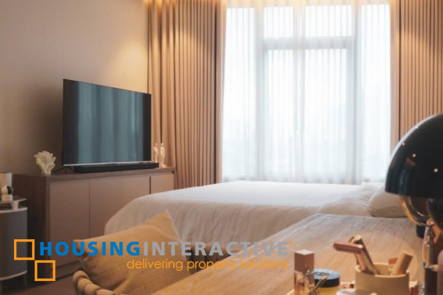 fully furnished 2br unit with 2 parkings for sale in proscenium residences