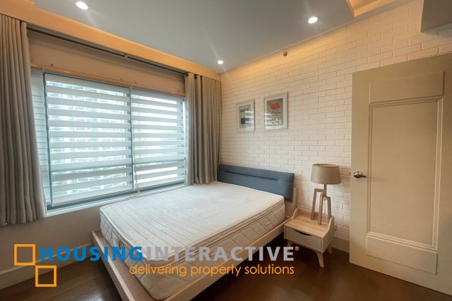 fully furnished 1br unit with balcony and parking for lease in edades tower