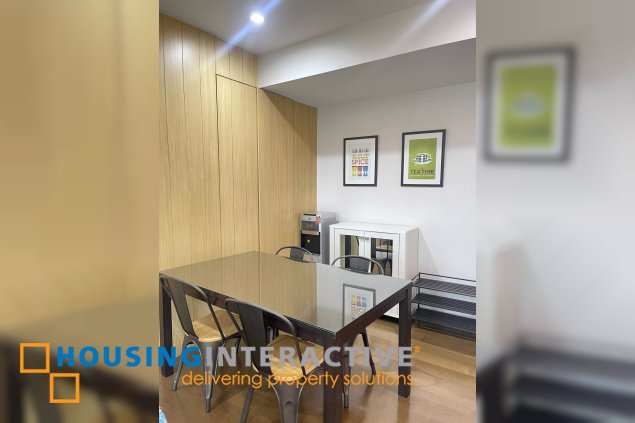 fully furnished 1br unit with balcony and parking for lease in edades tower