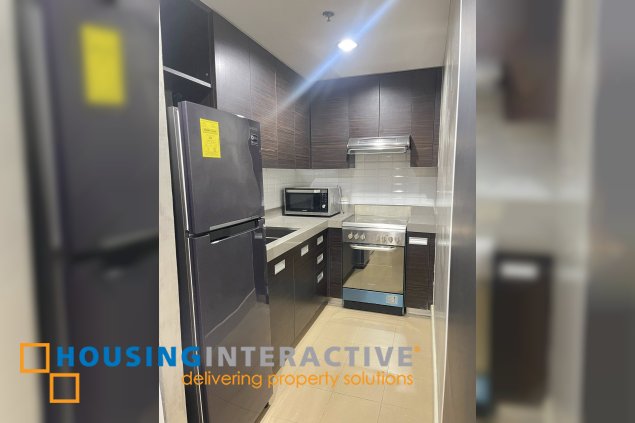 fully furnished 1br unit with balcony and parking for lease in edades tower