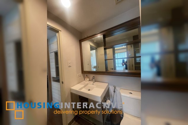 fully furnished 1br unit with balcony and parking for lease in edades tower