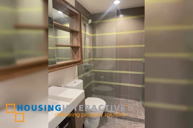fully furnished 1br unit with balcony and parking for lease in edades tower