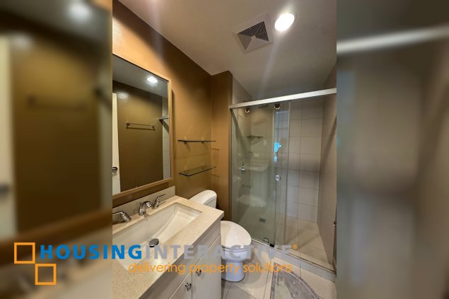 fully furnished 2br unit with parking for lease in one rockwell