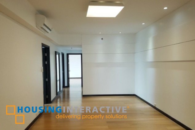 semi-furnished 3br unit with balcony and parking for lease in one serendra