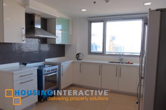 semi-furnished 3br unit with balcony and parking for lease in one serendra
