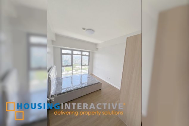 for rent 3br in park triangle residences