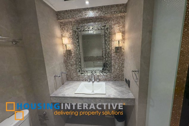 fully furnished 1br unit with parking for lease in one serendra