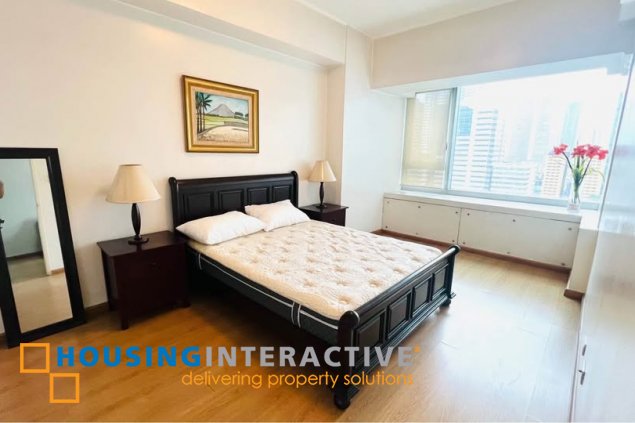 nicely furnished 1br unit with balcony for sale in st. francis shangri-la place
