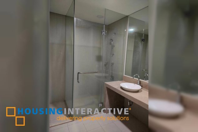 fully furnished 3br unit with parking for lease in grand hyatt residences