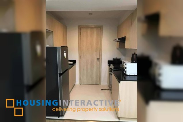 furnished 1br unit with parking for lease in orean place