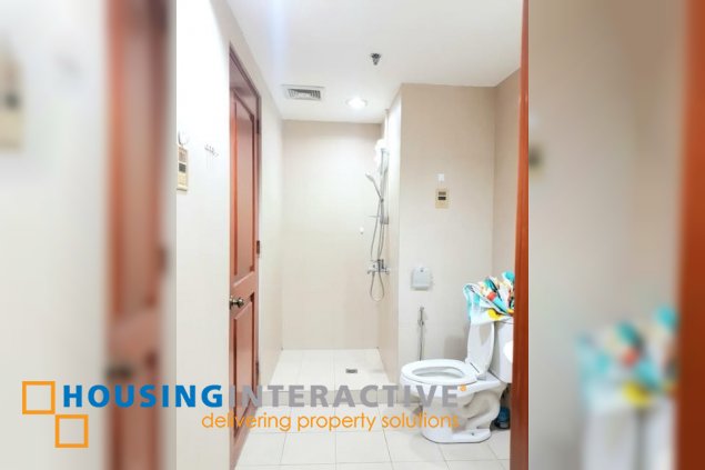 furnished 2br unit with parking for sale in two lafayette sqaure
