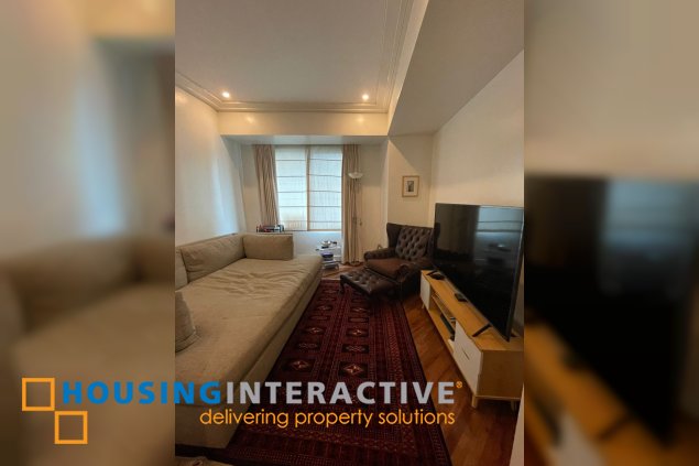 semi-furnished 2br unit wiht balcony and parking for lease in amorsolo east