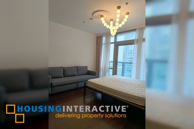 fully furnished 2br unit with balcony for lease in west gallery place