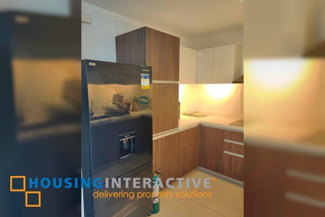 fully furnished 2br unit with balcony for lease in west gallery place