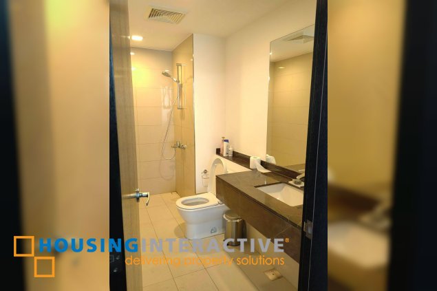 fully furnished 2br unit with balcony for lease in west gallery place