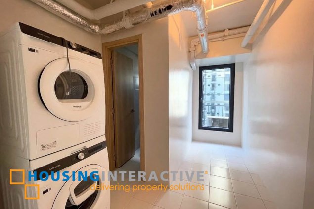 semi-furnished 2br unit with balcony for lease in the gentry residences