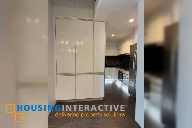 fully furnished 3br unit with parking for rent in east gallery place