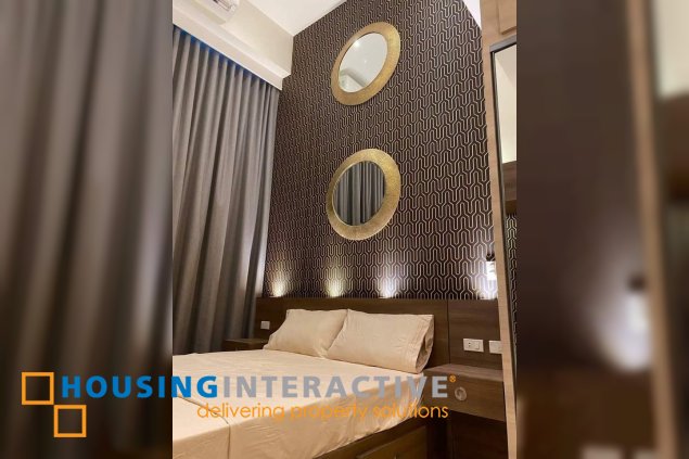 bi-level penthouse unit for lease in st. moritz private estate
