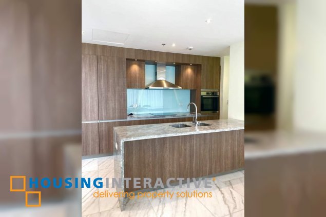 bi-level penthouse unit for lease in st. moritz private estate