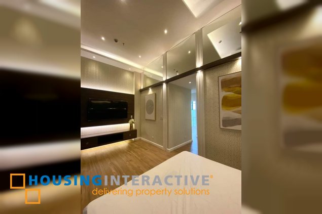 bi-level penthouse unit for lease in st. moritz private estate
