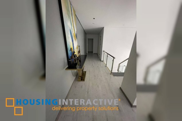 furnished 3br unit with 2 parking for sale in the fort residences