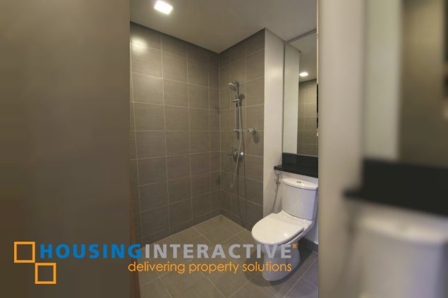 fully furnished 2br unit with parking for rent in park terraces