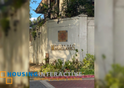 house for sale in paseo de magallanes