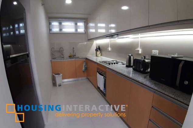 for lease 2br corner unit - uptown ritz residence