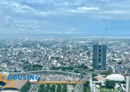 bi-level penthouse unit with 6 parkings for sale in east gallery place