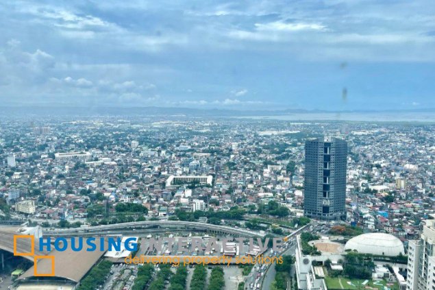 bi-level penthouse unit with 6 parkings for sale in east gallery place