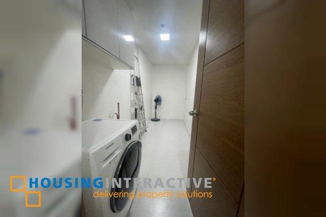 semi-furnished 3br unit with balconies and parking for rent in icon plaza