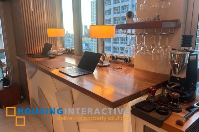 fully furnished 3br unit with parking for lease in crescent park residences