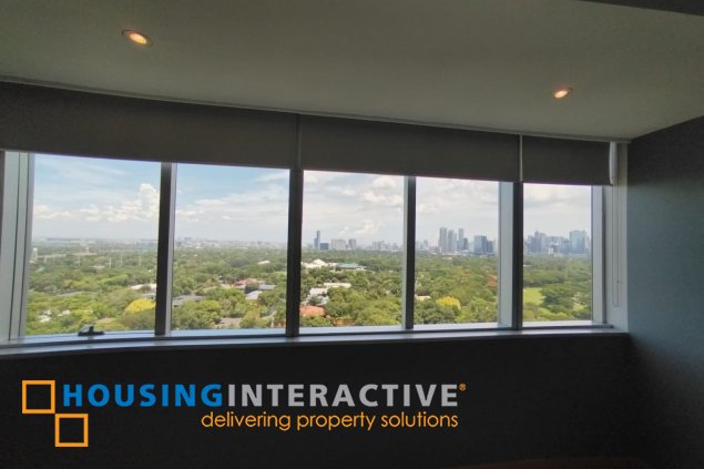 semi-furnished 3br unit with parking for lease in regent parkway