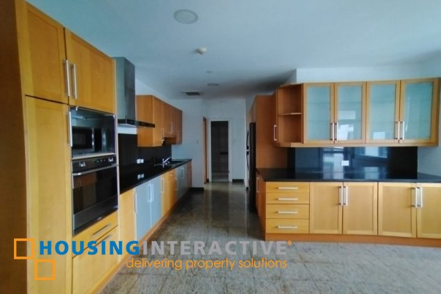 semi-furnished 3br unit with parking for lease in regent parkway