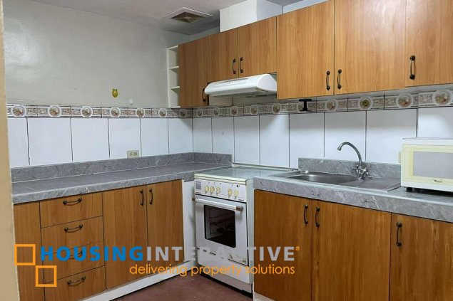 fully furnished 2br unit with parking for sale in two lafayette square