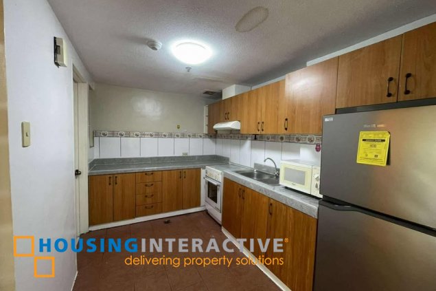 fully furnished 2br unit with parking for sale in two lafayette square