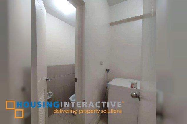 fully furnished 3br unit with parking for sale/rent in oak harbor residences