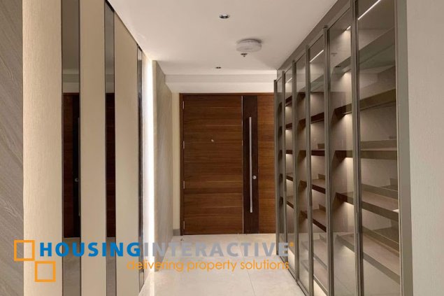 fully furnished 3br unit with parking for sale in two roxas triangle