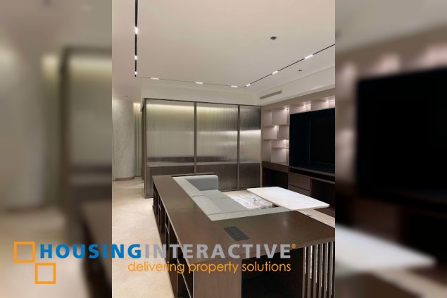 fully furnished 3br unit with parking for sale in two roxas triangle