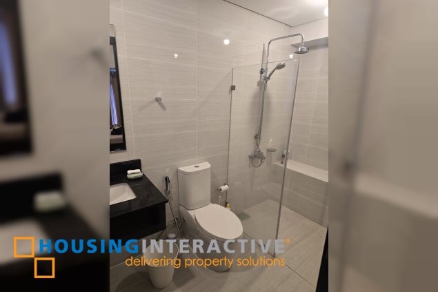 semi-furnished 1br unit with balcony and parking for lease in park triangle residences