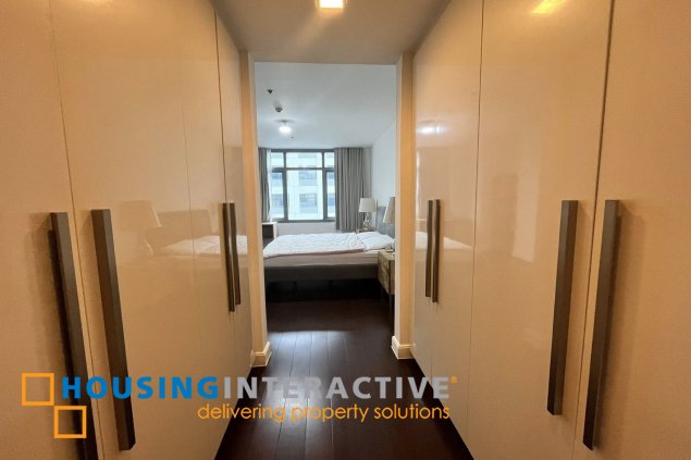 fully furnished 2br unit with parking for lease in the suites