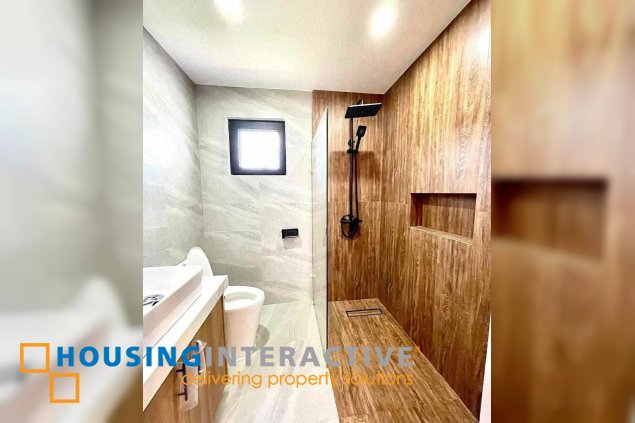 corner house and lot for sale in greenwoods executive village, pasig