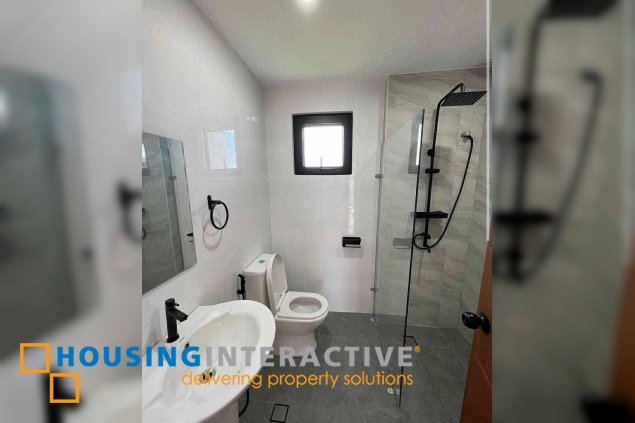 corner house and lot for sale in greenwoods executive village, pasig